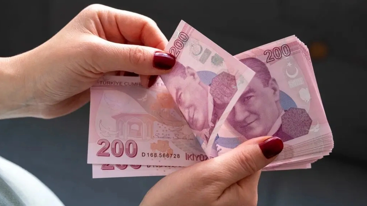 Annelere 6 yıl erken emeklilik yolu açıldı: Kapsamı da genişledi