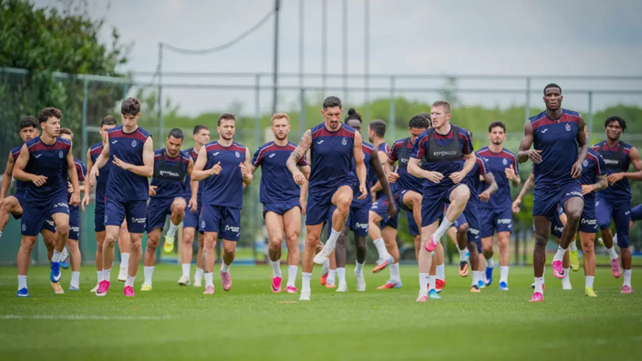 Trabzonspor'da 3 futbolcunun bileti kesildi