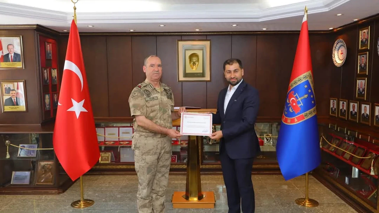 Bilecik Jandarma Eğitim Komutanlığı’na 'Beslenme Dostu İşyeri' belgesi