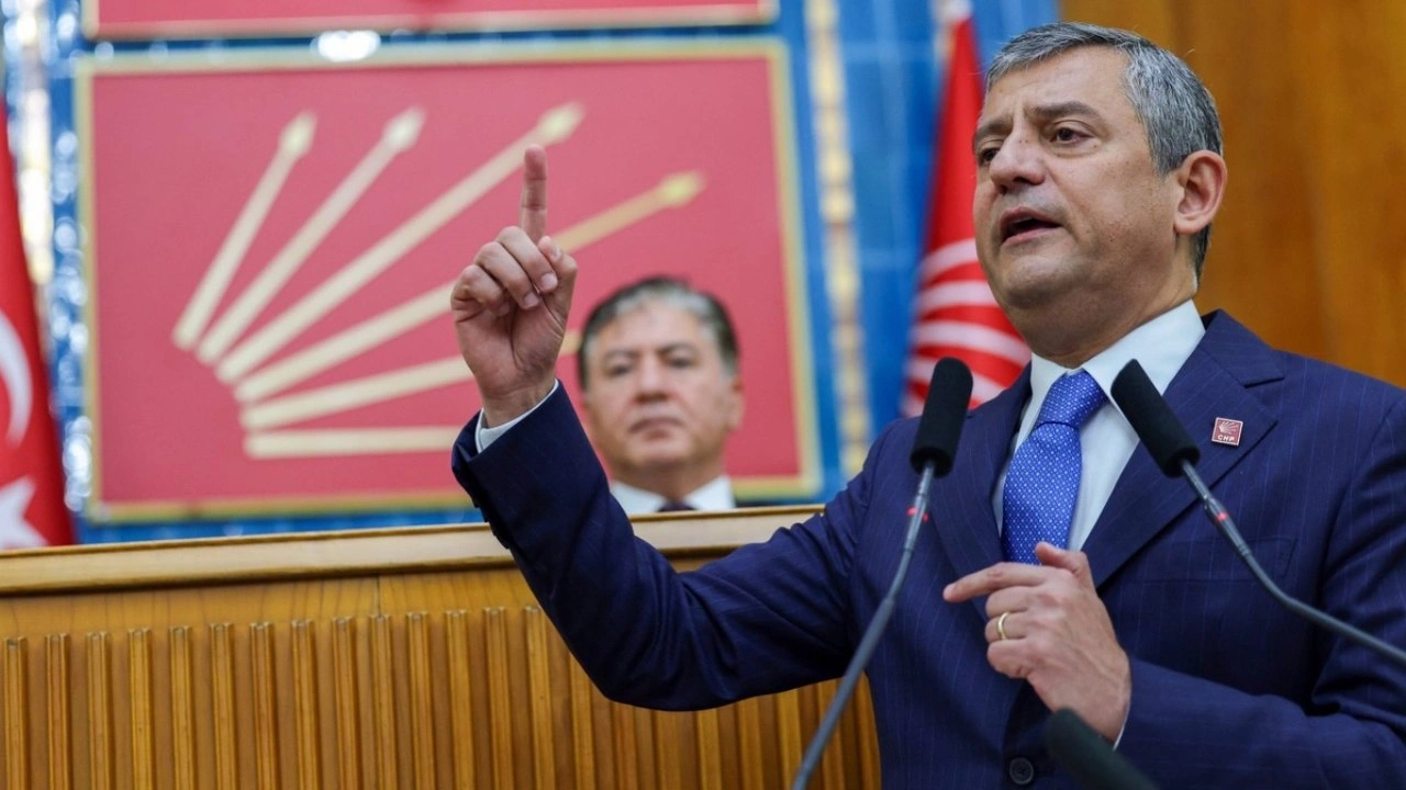 Son Dakika | Yeni dönemin işaret fişeği bu toplantıda atılacak! Özgür Özel kürsüde