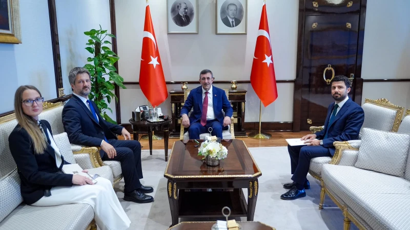 Cumhurbaşkanlığı Külliyesi’nde veda ziyareti: Cevdet Yılmaz’dan Viktor Matis’e teşekkür