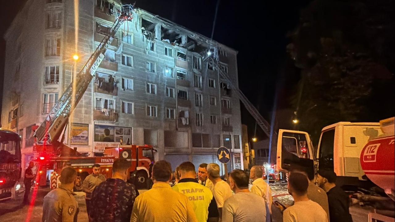 Tekirdağ'da apartmanda patlama: 2 ölü