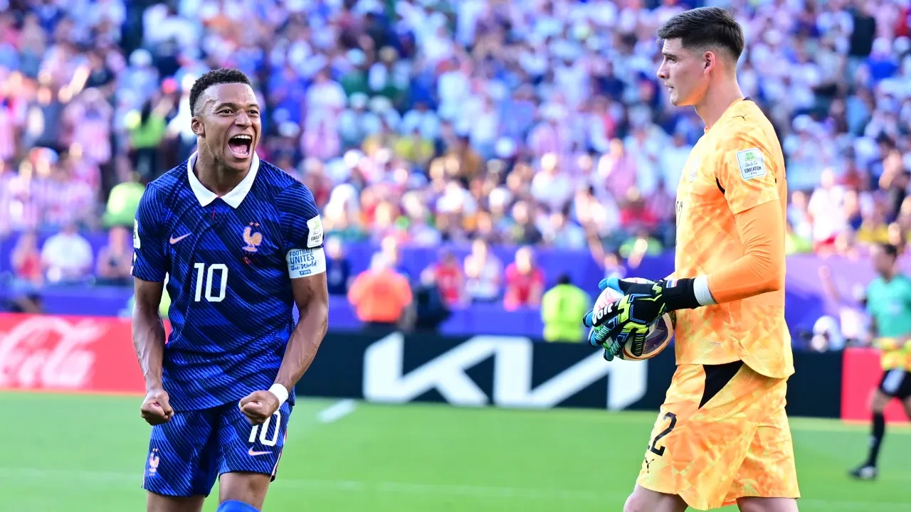 Fransa çeyrek finalde! Paraguay'ı Mbappe ile geçtiler
