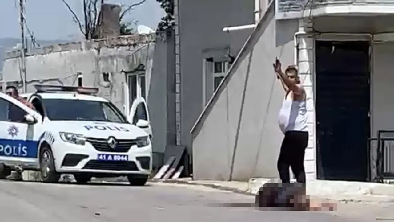Dilovası'nda kadın cinayeti: Eşini bıçaklayarak katleden zanlı teslim oldu