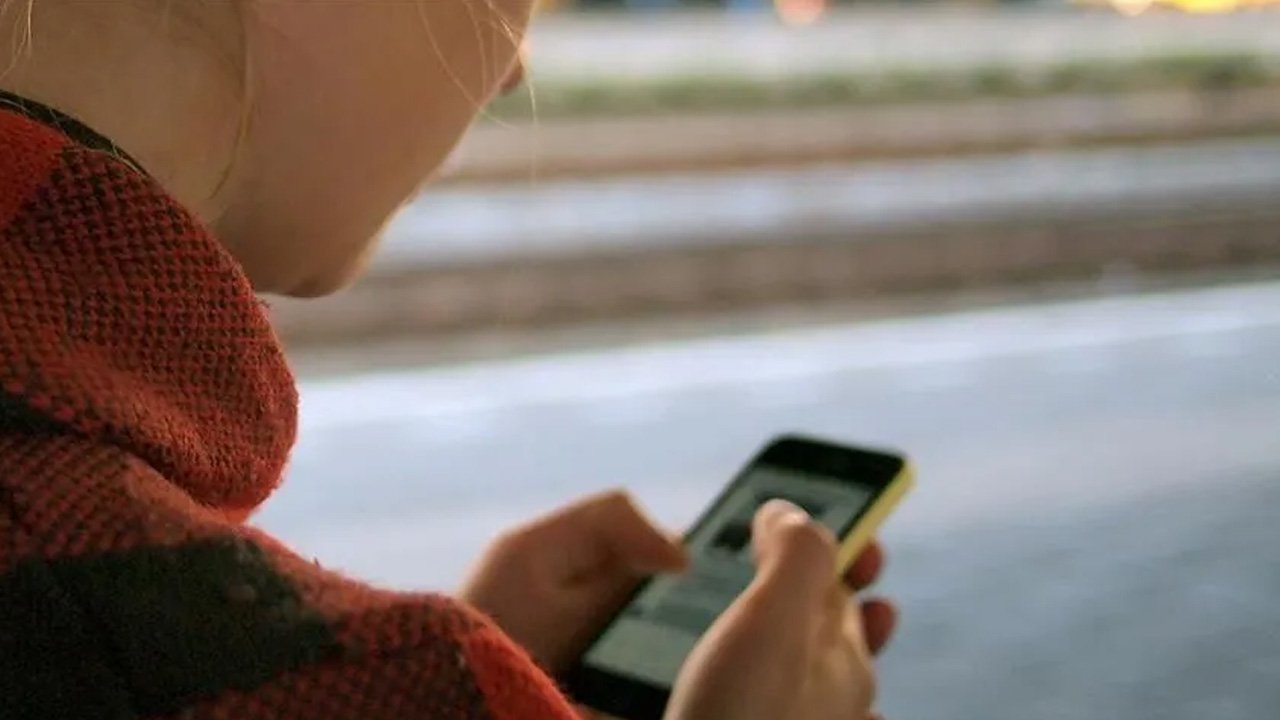 Çekya'dan dikkat çeken karar! Okullarda telefon dönemi bitiyor