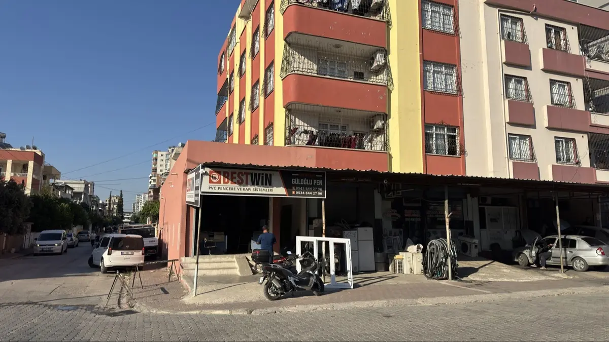 Adana'da silahlı saldırı: İş yeri sahibi ağır yaralandı
