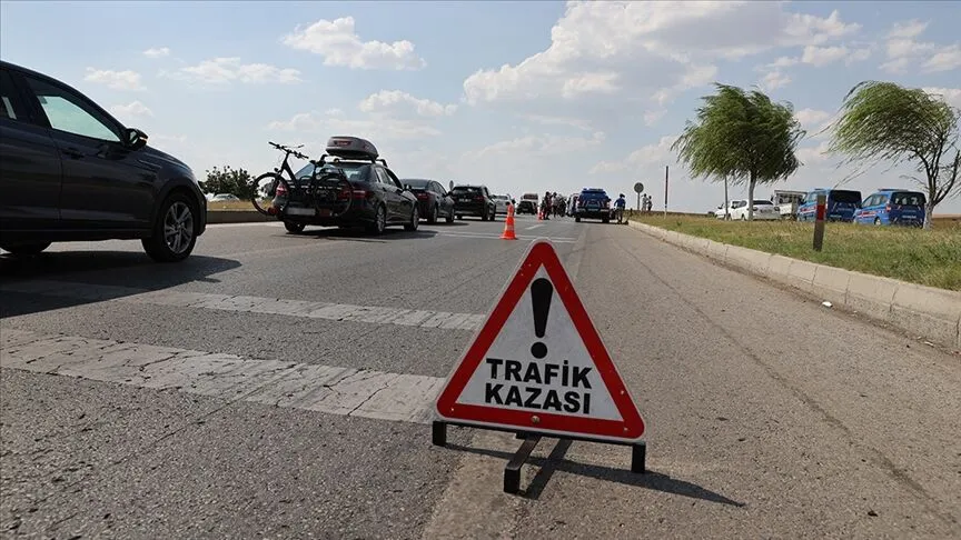Silahla vurulduktan sonra hastaneye gitmeye çalışıyordu, trafik kazasında yaşamını yitirdi