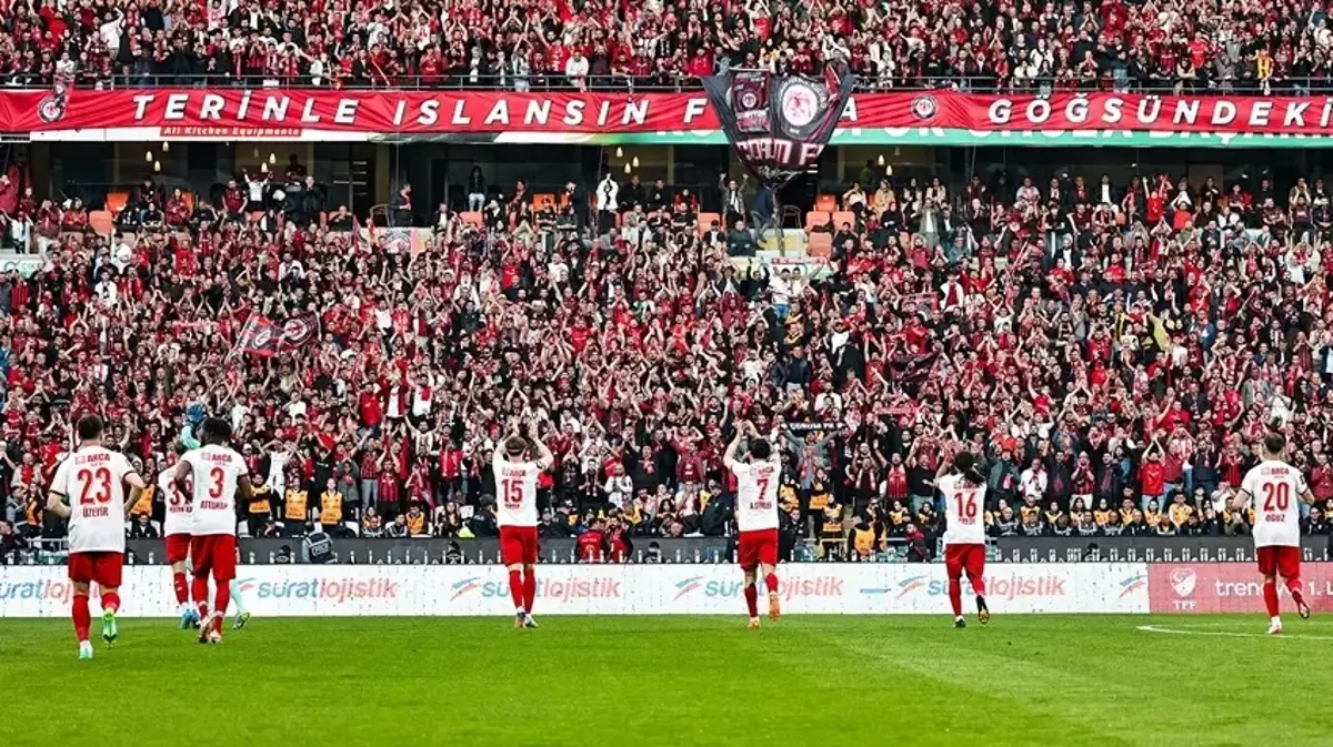 Çorum FK'yı Süper Lig'e çıkardı, TFF 1. Lig takımına gidecek