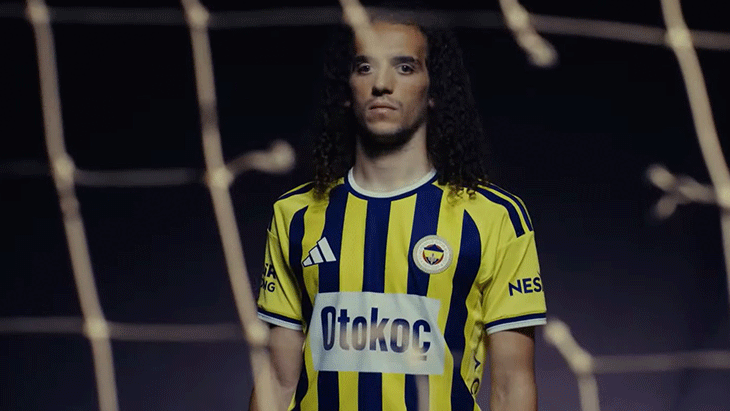 Fenerbahçe'nin yeni sezon formaları resmen tanıtıldı