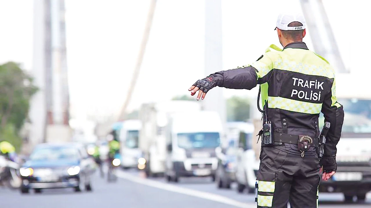 Trafik cezaları 100 milyarı zorluyor