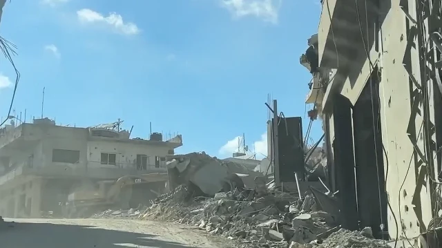 İsrail'in Lübnan'da saldırdığı sivil savunma merkezinde oluşan yıkım görüntülendi