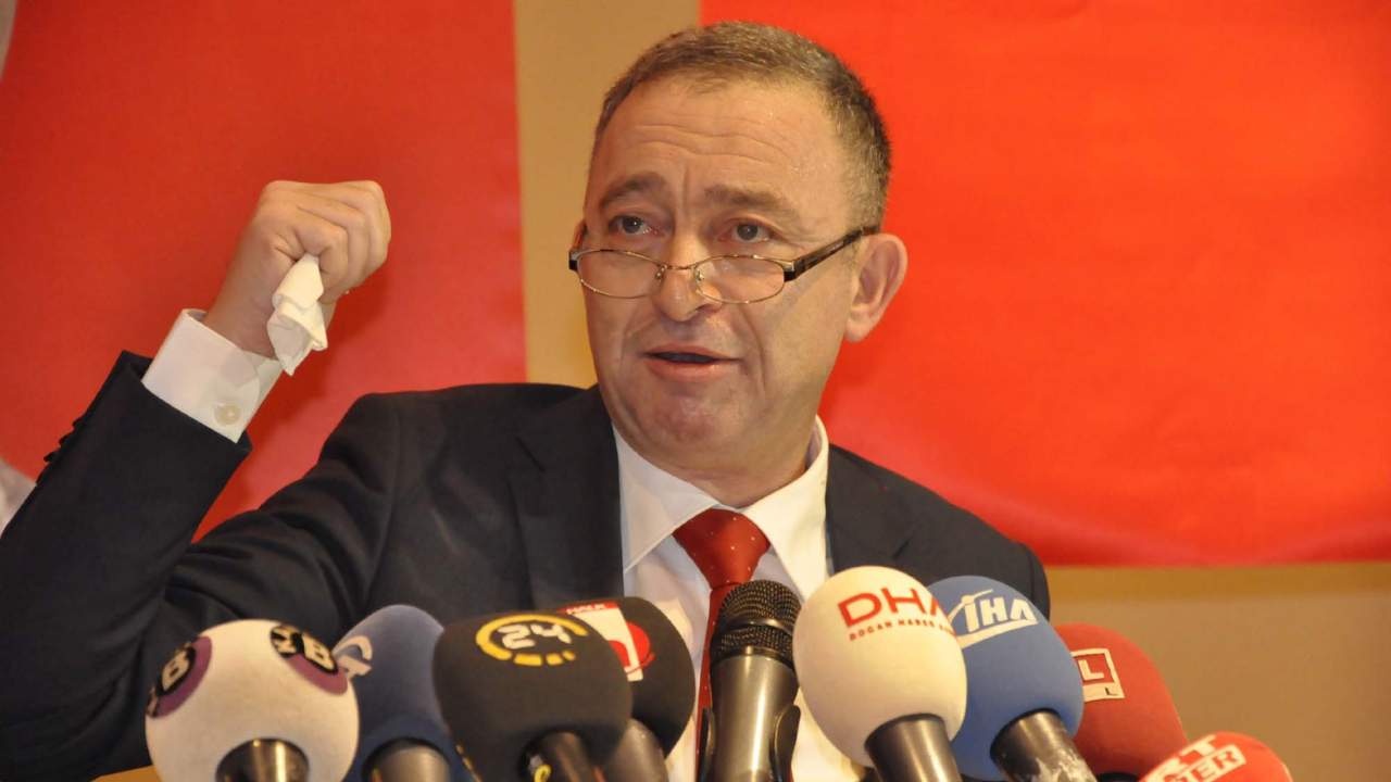 Prof. Dr. Ümit Kocasakal, İstanbul Barosu seçimleri için adaylığını açıkladı