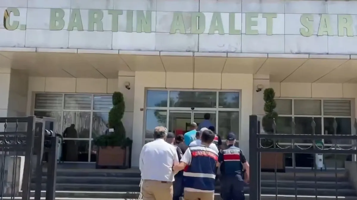 9 ilde nitelikli dolandırıcılık ve yasa dışı bahis operasyonu: 73 şüpheli yakalandı 36'sı tutuklandı