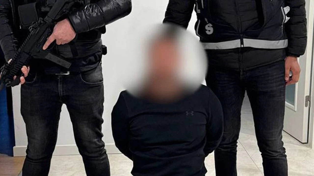 Uyuşturucu firarisi polisten kaçamadı İstanbul'da yakalandı