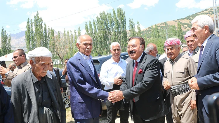 Hakkari’de 28 yıllık husumet sona erdi! İki aile barış yemeğinde buluştu