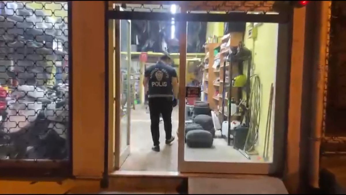 Kadıköy'de uyuşturucu operasyonu: 2 kişi tutuklandı