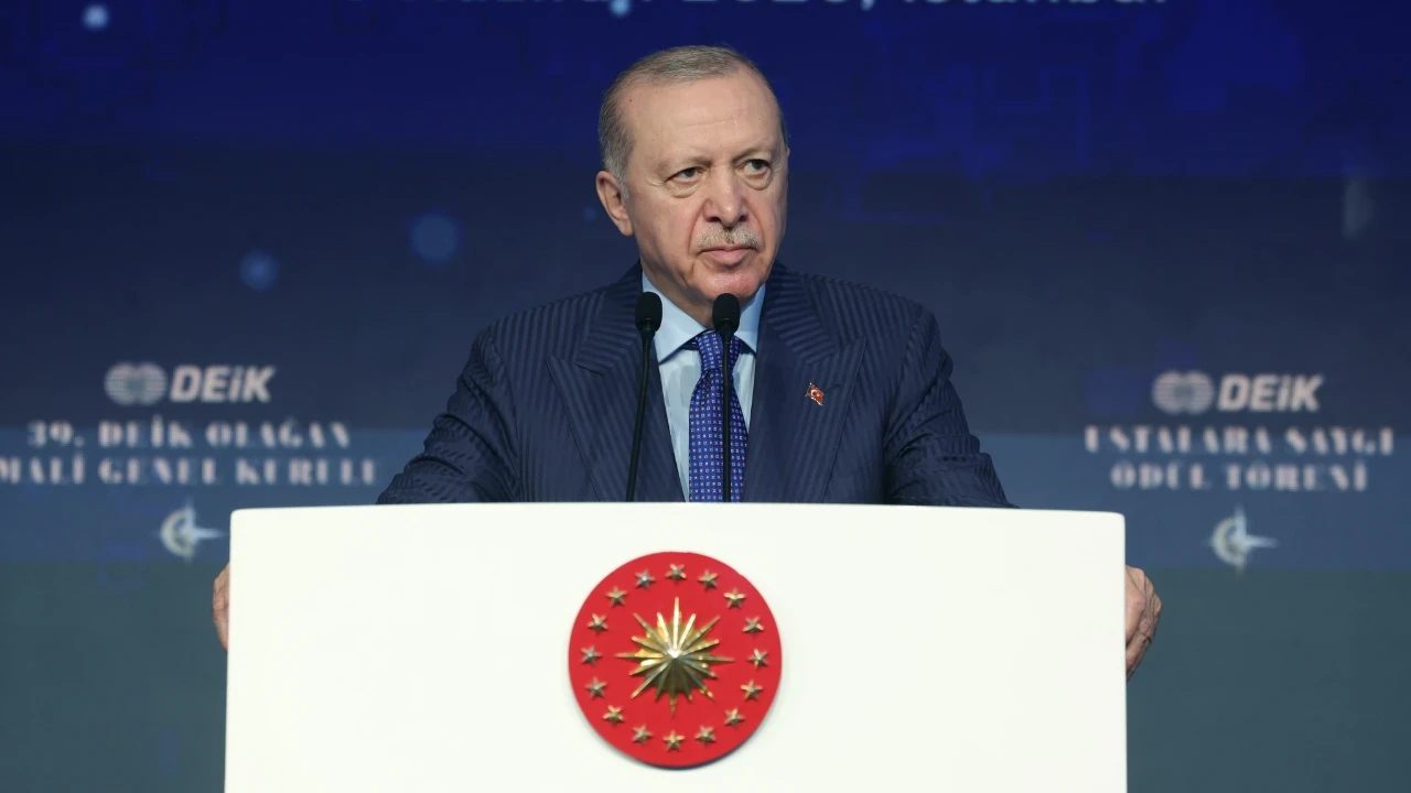 Cumhurbaşkanı Erdoğan 3 Şairi Andı