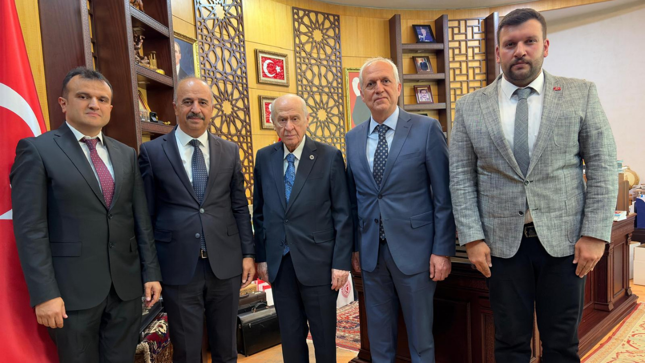 MHP Lideri Devlet Bahçeli, Türk Mühendisler Derneği'ni kabul etti