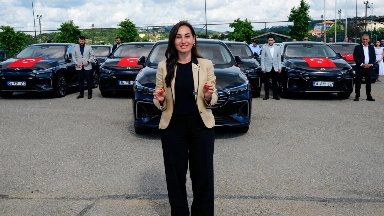 CHP'den AKP'ye geçen başkan 35 adet Togg satın aldı!
