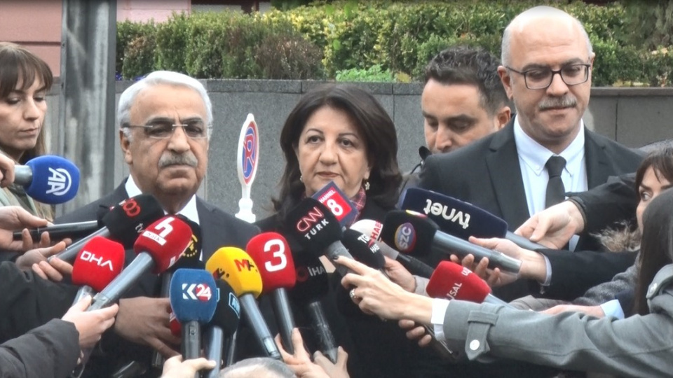 AK Parti ve DEM Parti heyetleri Meclis'te çerçeve yasayı görüştü