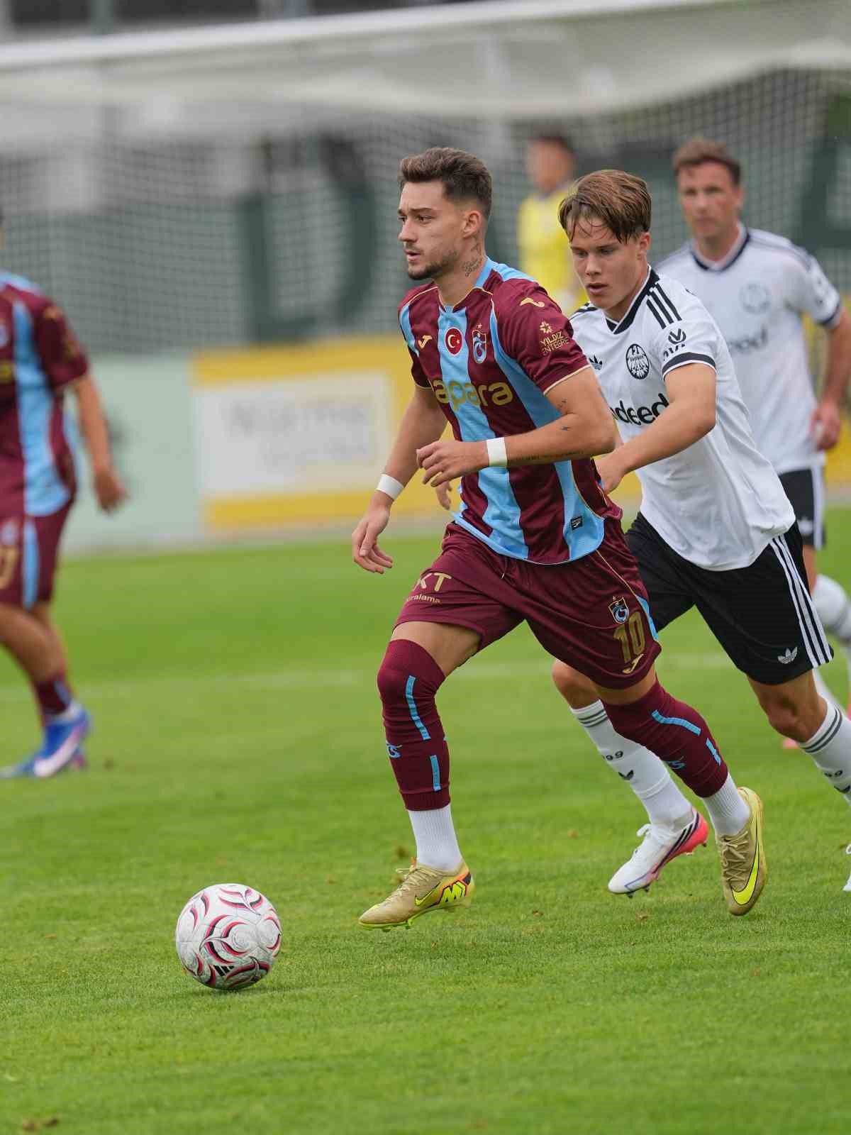 Trabzonspor, Frankfurt’a 3-0 mağlup oldu