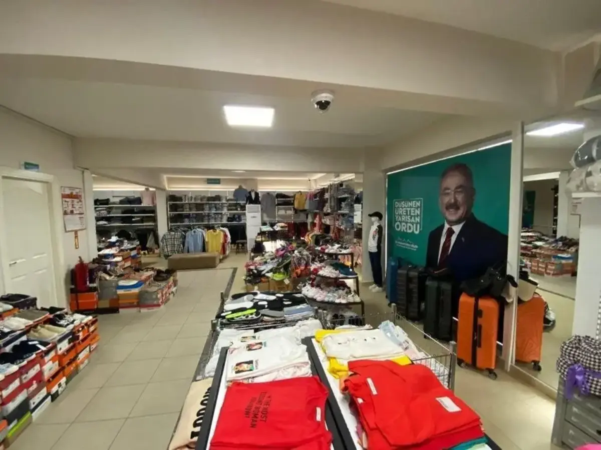 Ordu'da ihtiyacı belediye değil vatandaşlar belirliyor: Sosyal markette isteyen istediğini alıyor