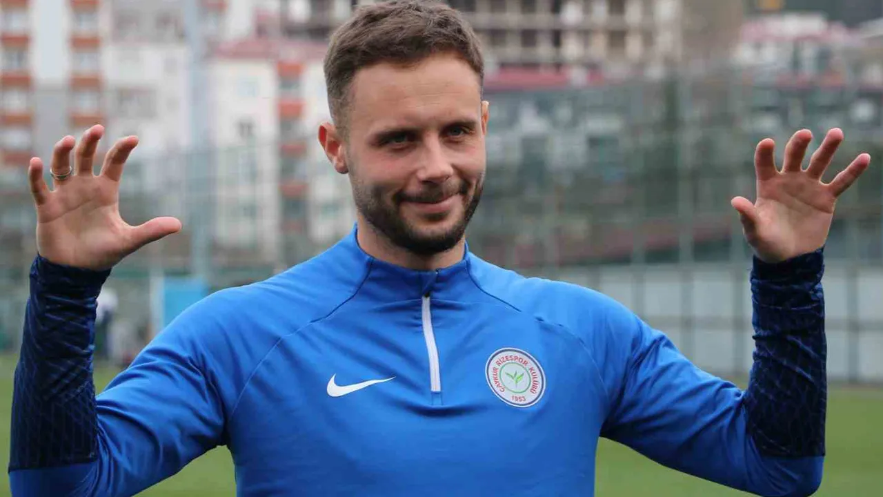 Rizespor'dan kaptanına veda: Yeni yolculuğunda başarılar