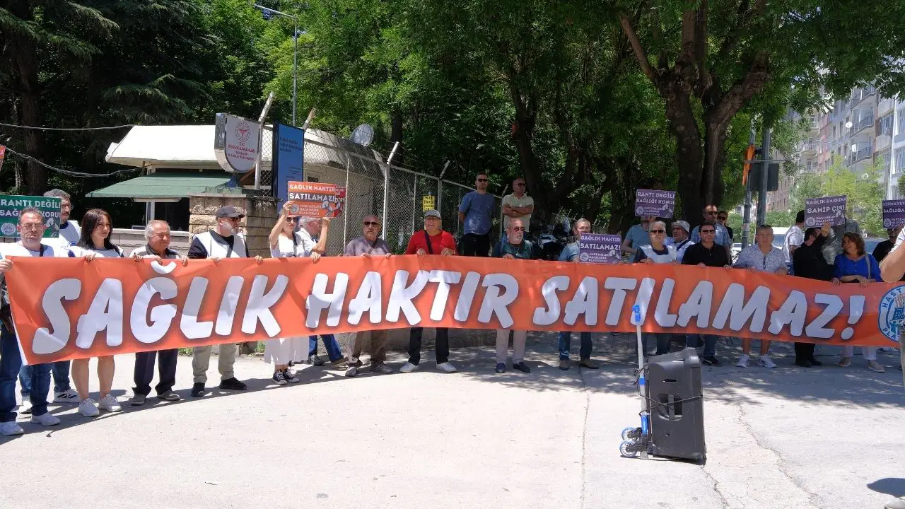 Eskişehir’de özelleştirme tepkisi : ‘Hava Hastanesi halkındır, ranta teslim edilemez’
