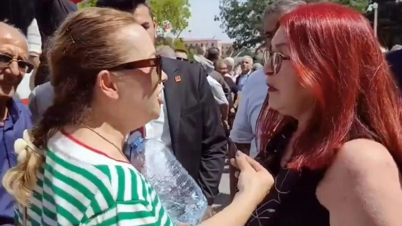 CHP'li iki kadın arasında gerilim kameralara yansıdı: Küfürler havada uçuştu