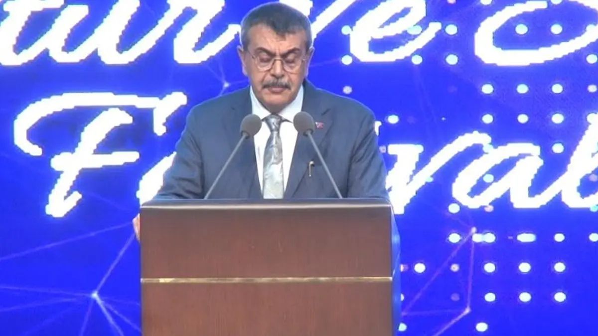 Bakan Tekin: İmam hatip okullarımız bu milletin imanıyla irfanının buluştuğu en hassas eşiktir