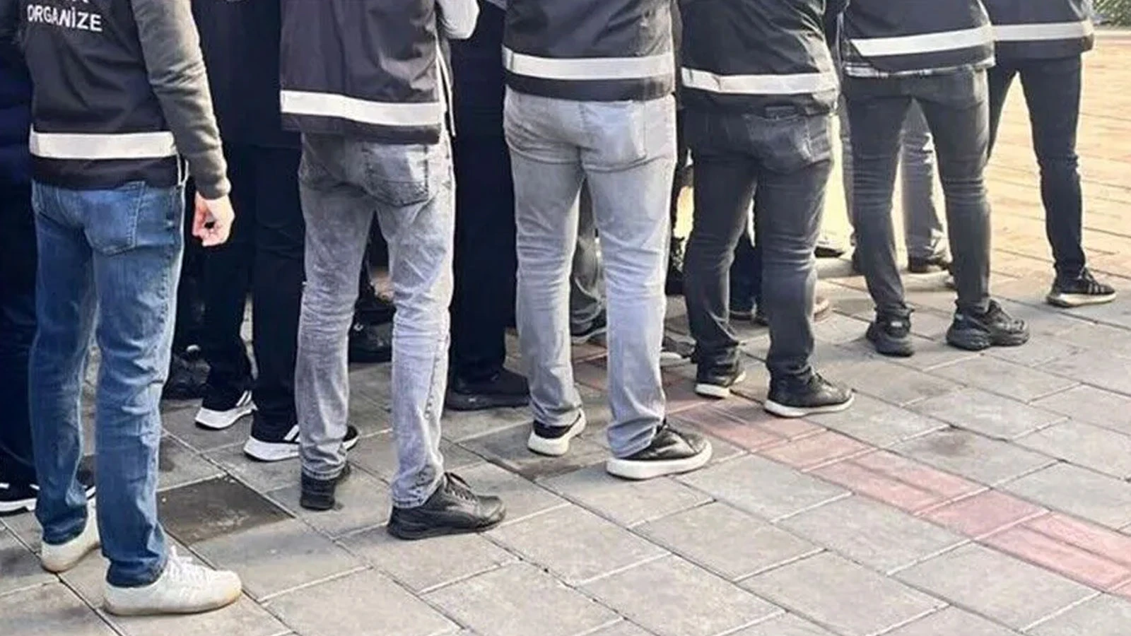 FETÖ'nün güncel MEB yapılanmasına yönelik soruşturmada 10 zanlı tutuklandı