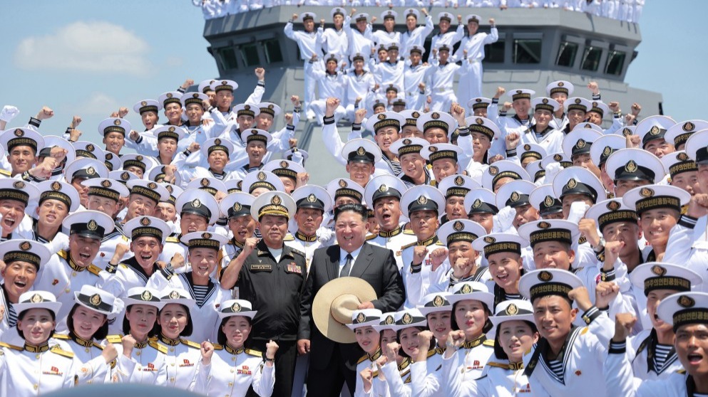 Kuzey Kore'nin 10 bin tonluk canavarları yolda. "Birbiri ardına denize indireceğiz"