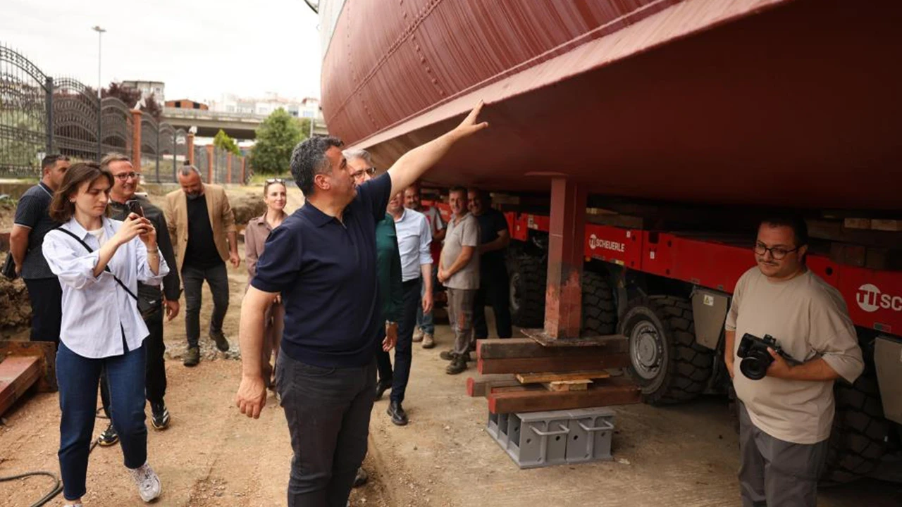 Bandırma Vapuru Müzesi karadan taşınıyor
