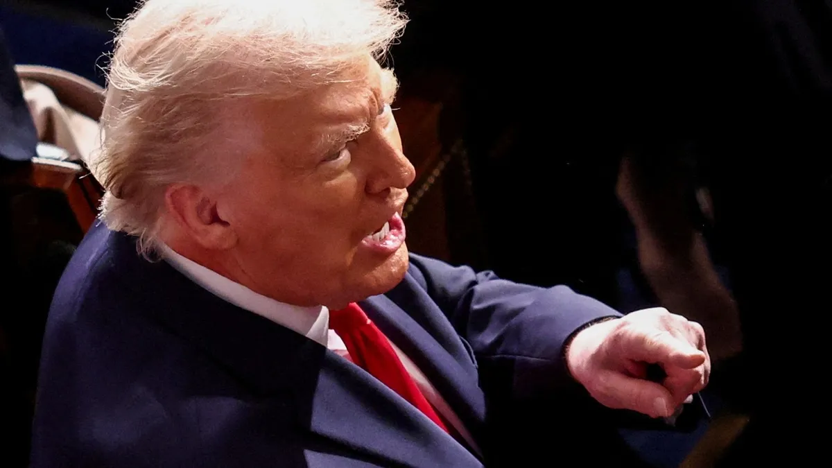 Washington için kötü haber: İran savaşı Trump'a desteği eritti