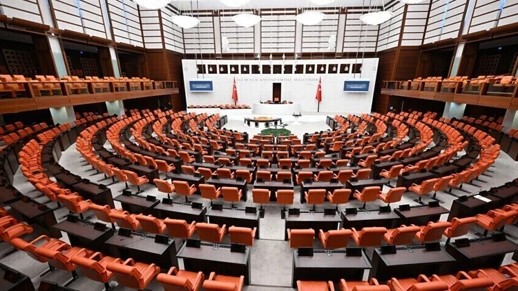 Torba Yasa Meclis’ten geçti... Ticarette e-tebligat dönemi başlıyor