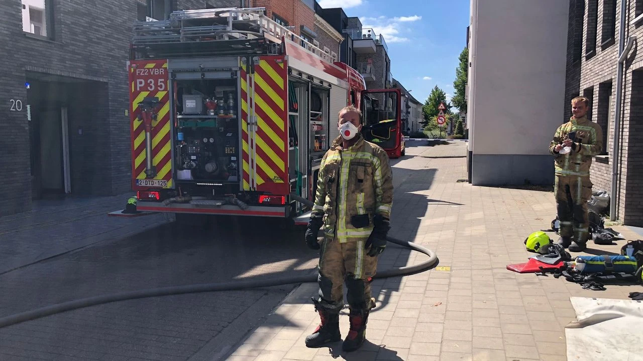 Belçika'da 200 kişinin bulunduğu binada yangın; Çok sayıda ölü var