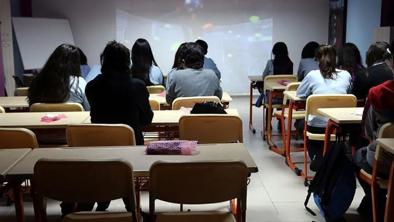 Üniversitelilere öğrenci affı TBMM komisyonundan geçti