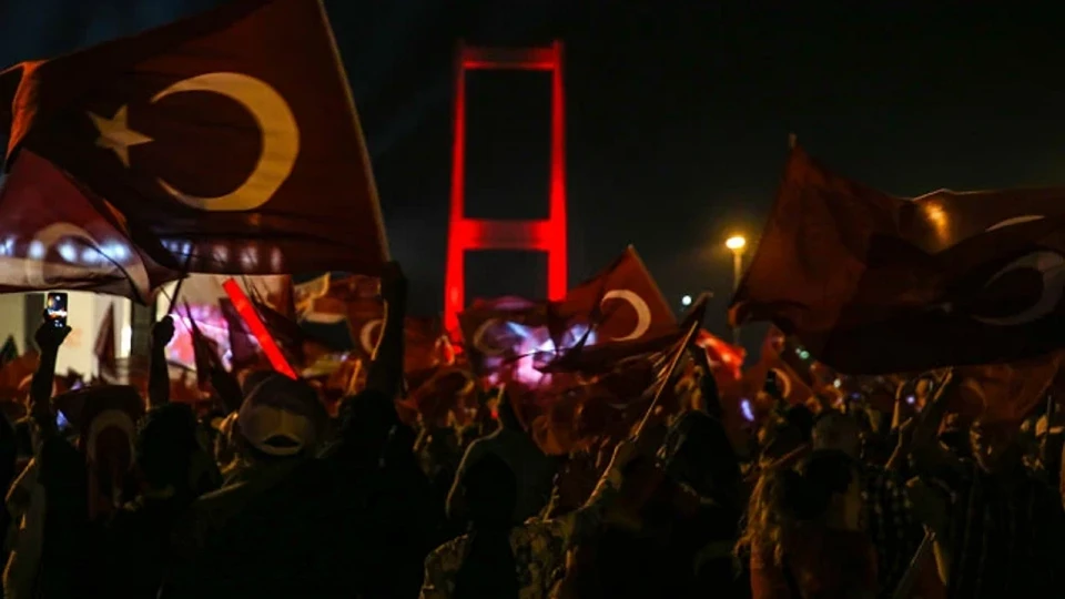 15 Temmuz selası ne zaman, saat kaçta okunacak? 2026 Demokrasi ve Milli Birlik Günü sela saati belli oldu