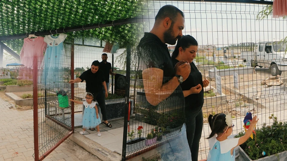 SMA'lı Yasmin'in kabrinde ikinci acı: Mezardaki 4 yıllık hatıralar çalınınca kabre kapı yapıldı | Güncel Haberleri