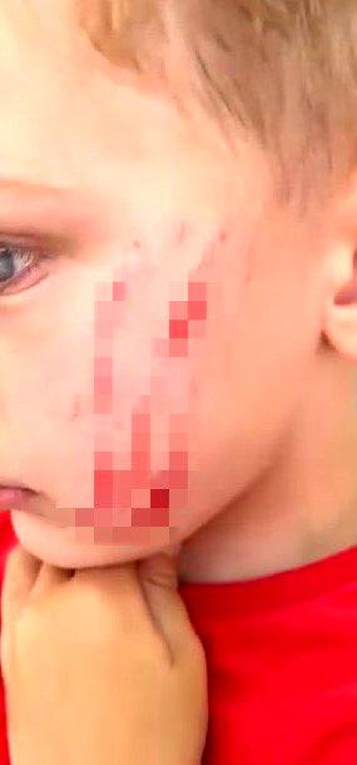 Van'da sokakta oynayan çocuğa saldırı: O anlar kamerada