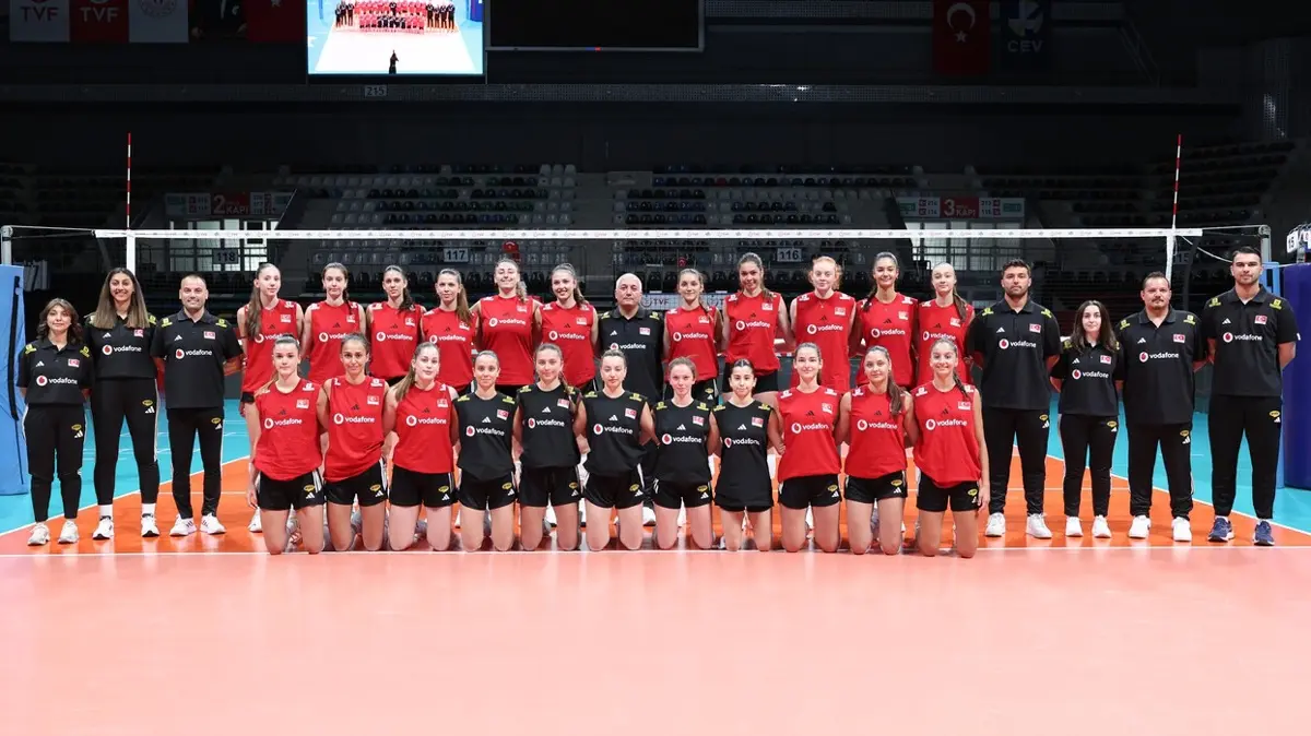 Filenin Genç Sultanları Avrupa mesaisine başladı