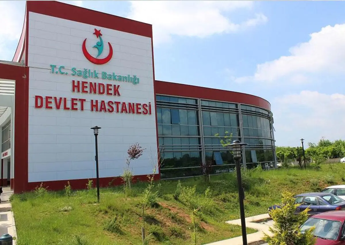Sakarya'da 13 kişi gıda zehirlenmesi şüphesiyle hastanelik oldu