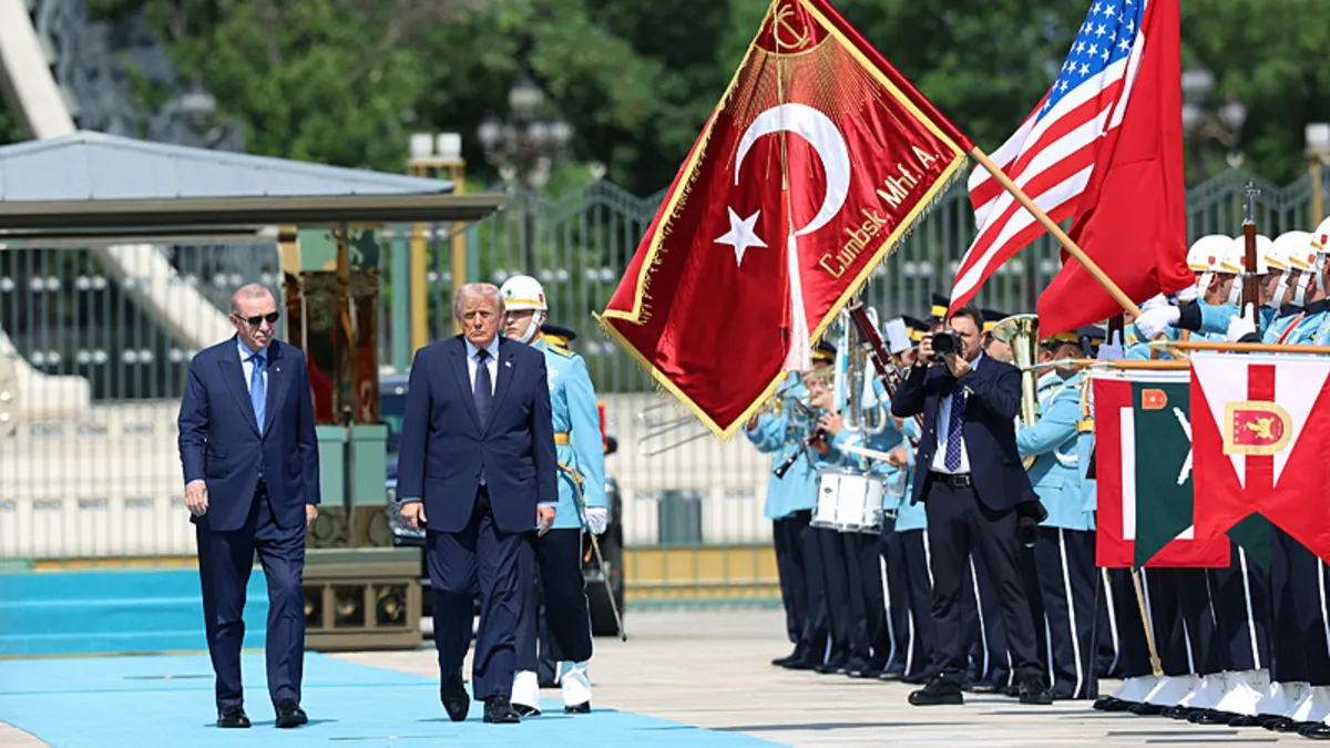 Donald Trump açıkladı! Türkiye'ye yönelik kaldırılacak CAATSA yaptırımları nelerdir?