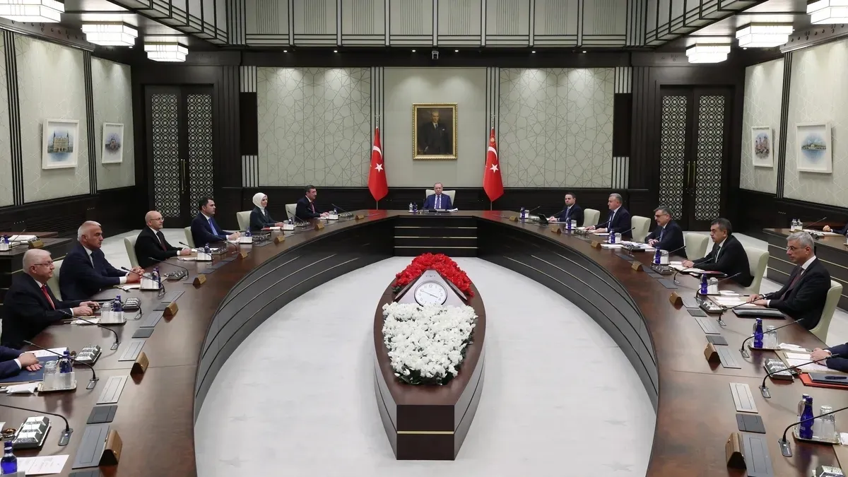 Kabine Başkan Erdoğan liderliğinde toplanıyor! Gündem NATO Zirvesi