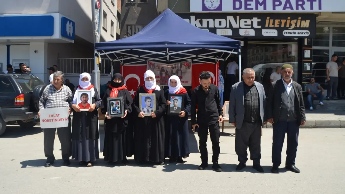 Muşlu aileler eylemlerini sürdürüyor