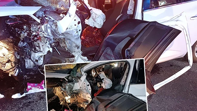 Ağrı’da iki otomobil çarpıştı: 4’ü ağır 6 kişi yaralandı