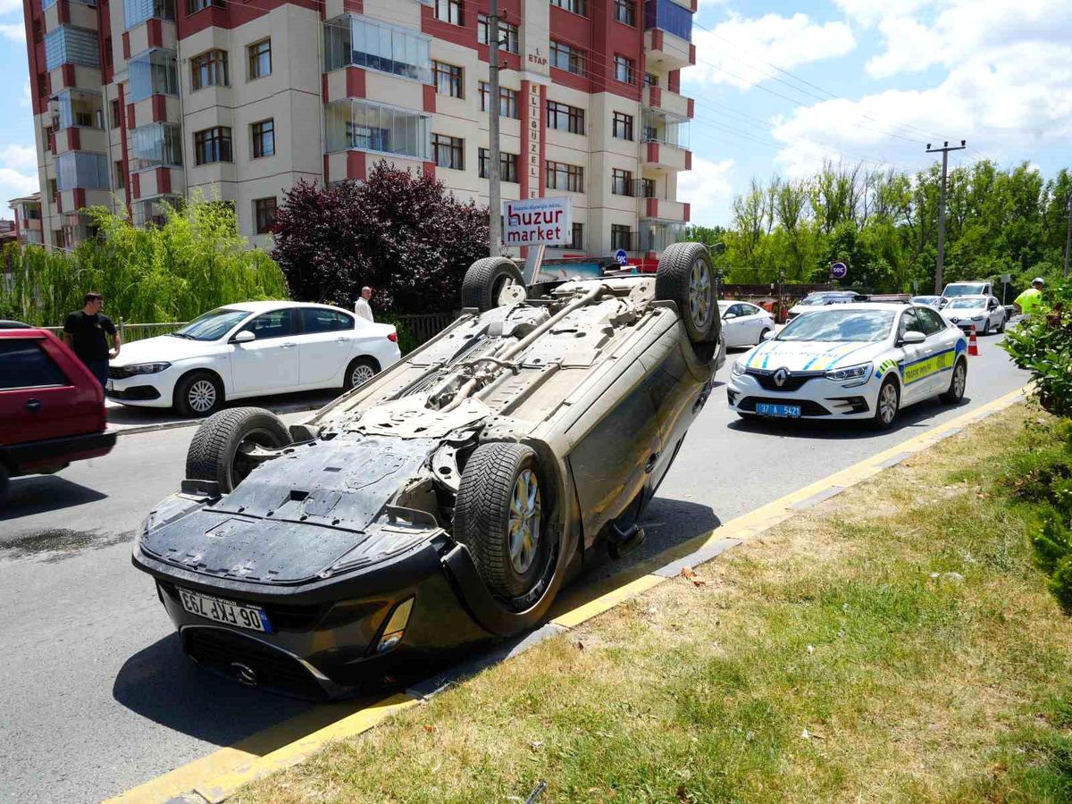 Kastamonu'da otomobil takla attı: 1 yaralı