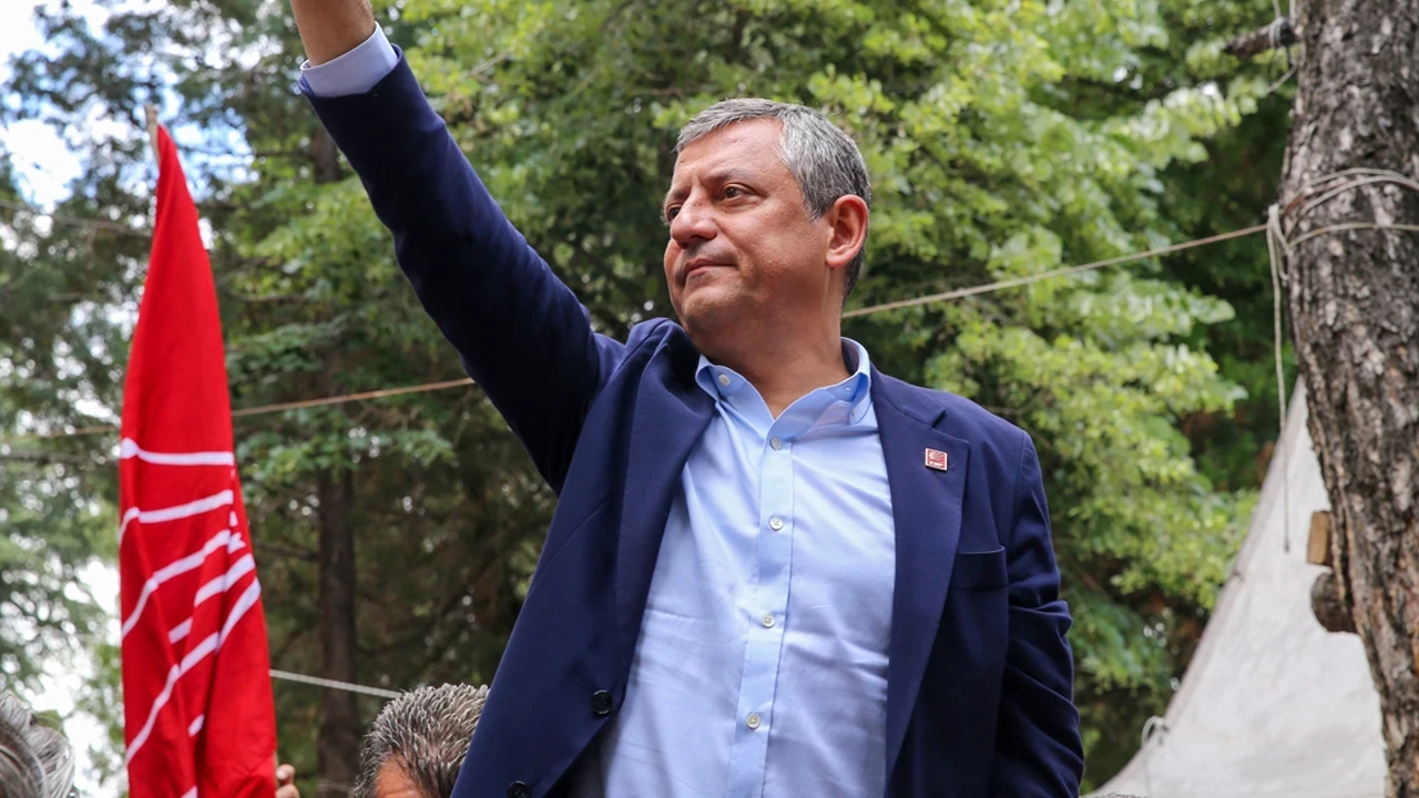 Kulislerde konuşuluyor! İşte Özgür Özel'in yeni kuracağı partinin ismi