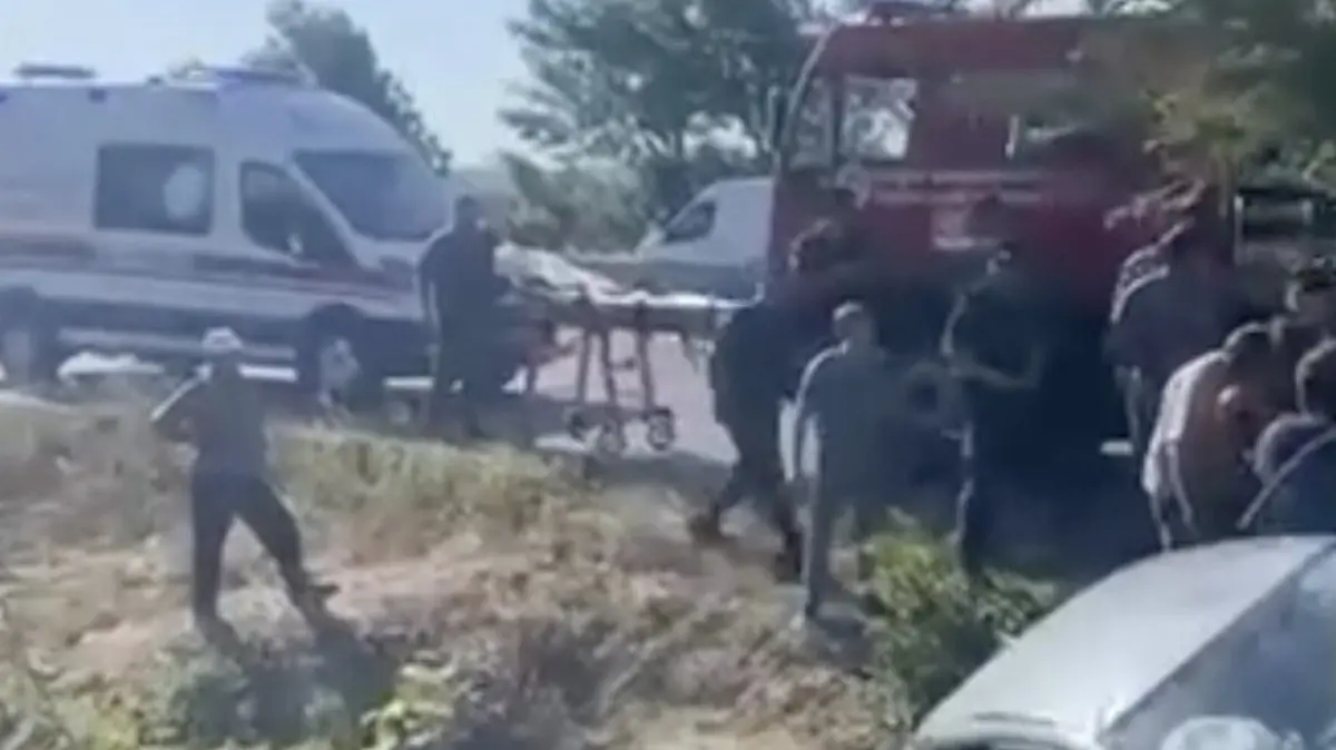 Otomobil menfeze uçtu: Anne ile kızı hayatını kaybetti