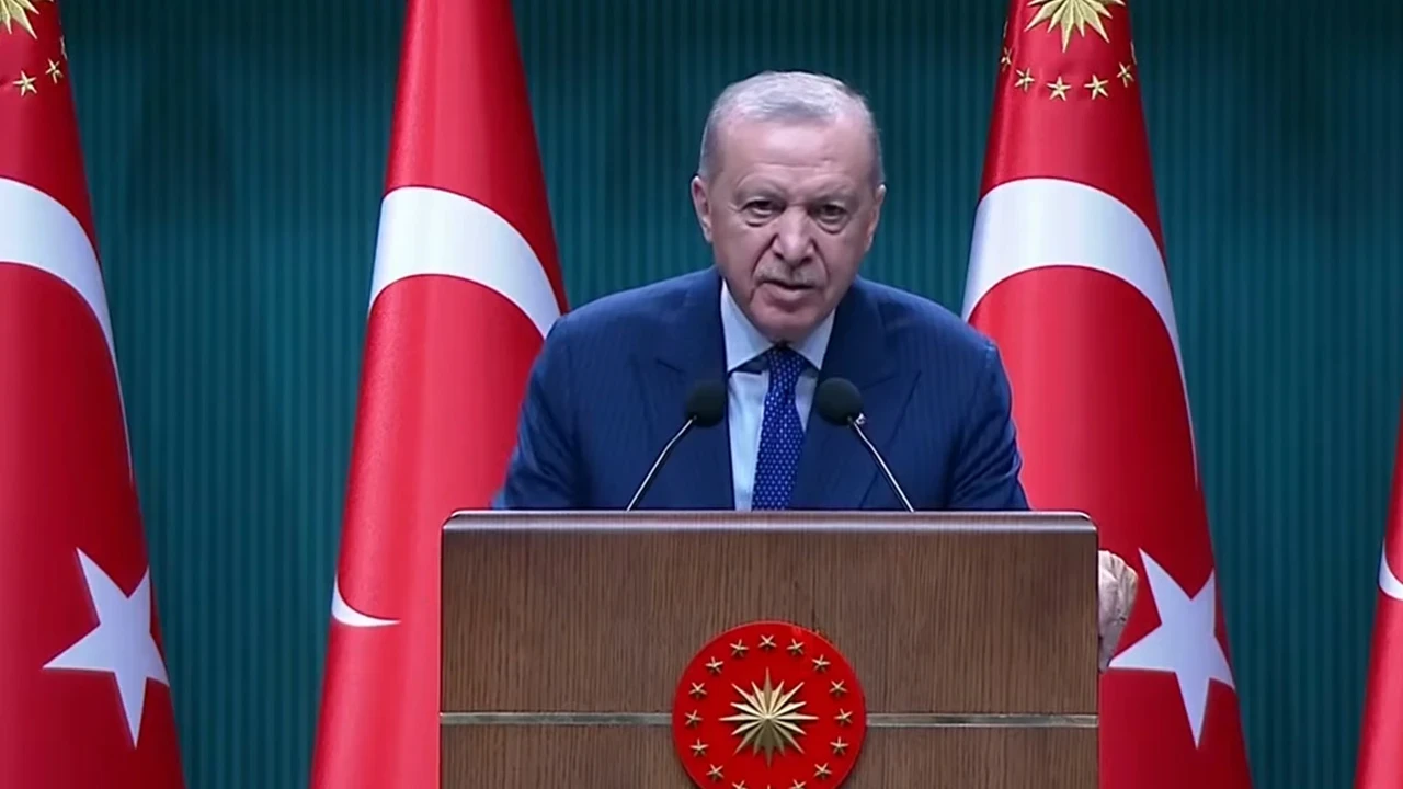 Erdoğan: ''Ana muhalefet partisi kötü siciliyle hesaplaşmalı''